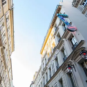 3* Hotel Grand Amour
